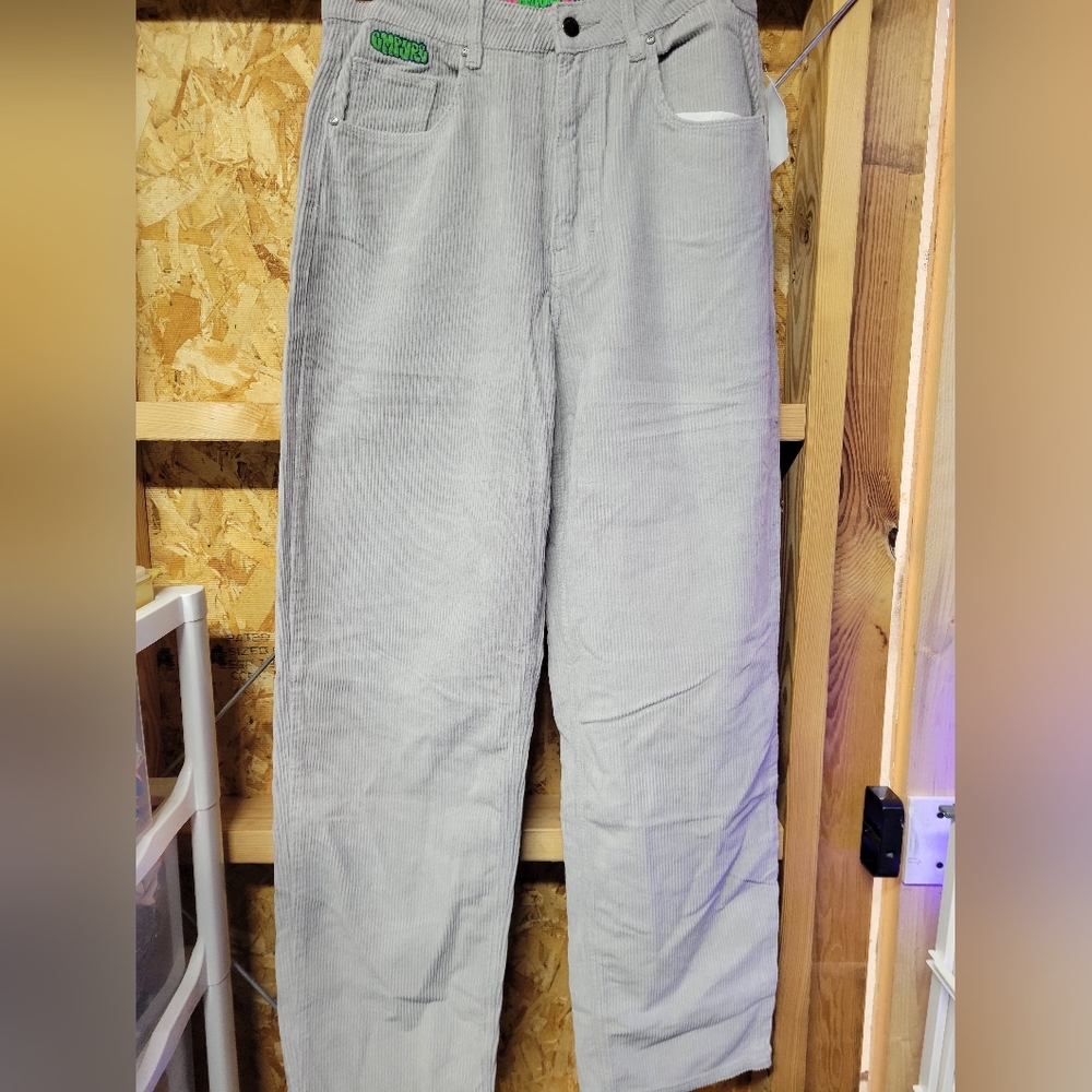 Empyre NWT‎ Gray Corduroy Pants Women's Size 11 Loose Fit